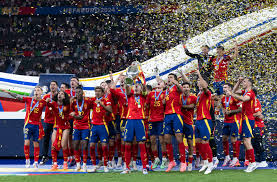 两者之间的 两者之间的